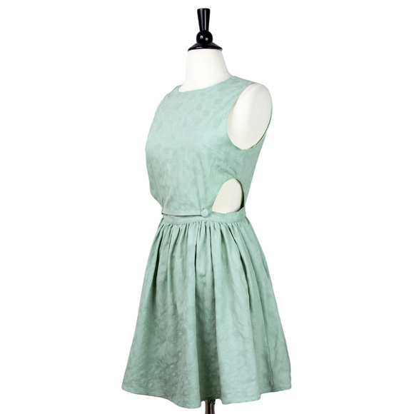 PEPALOVES Mint Green Textured Cutout Flare Mini Dress, NWT - Picture 1 of 5
